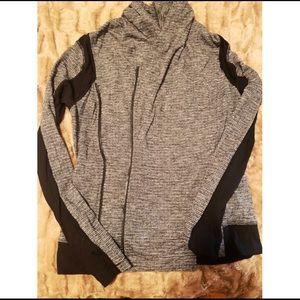 Lulu crossover sweatshirt
